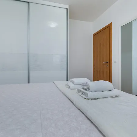 Apartament With Parking Space - 24301